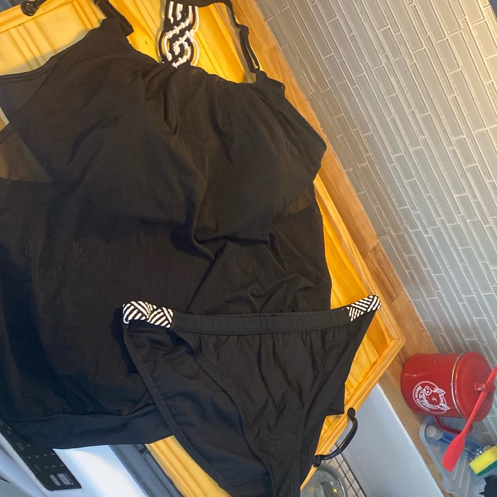 NWOT lane swim